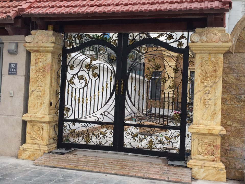 Cổng tư động âm sàn Ninh Bình