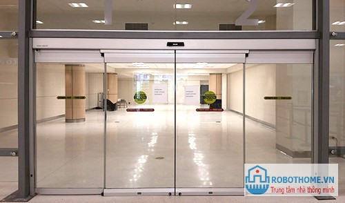 Cửa kính trượt tự động