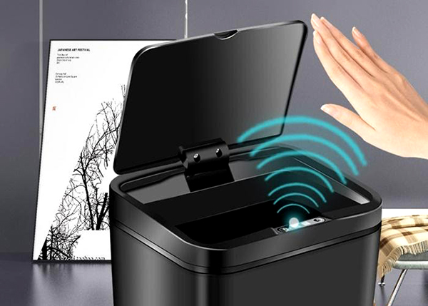 Thùng rác có tính năng hiện đại