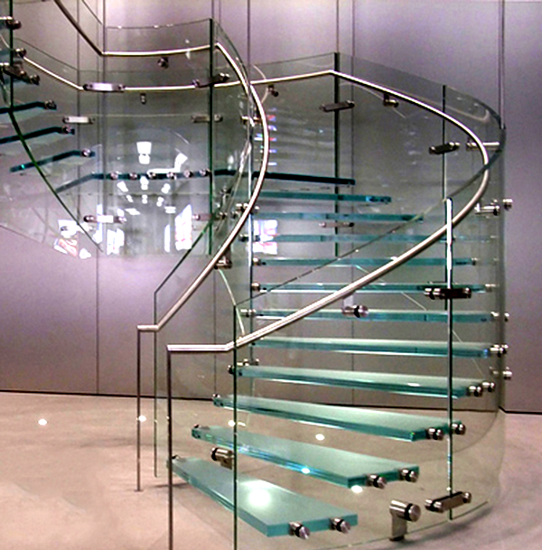 cầu thang kính uốn cong