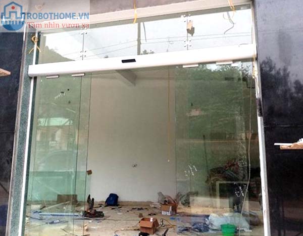 cửa kính cường lực cho cửa hàng