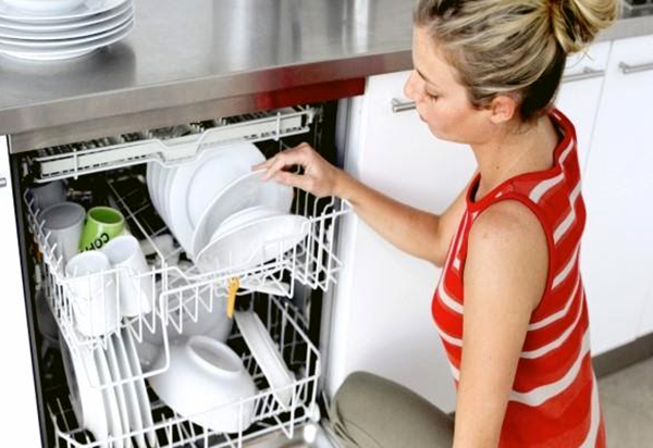 Quá trình rửa bát kết thúc