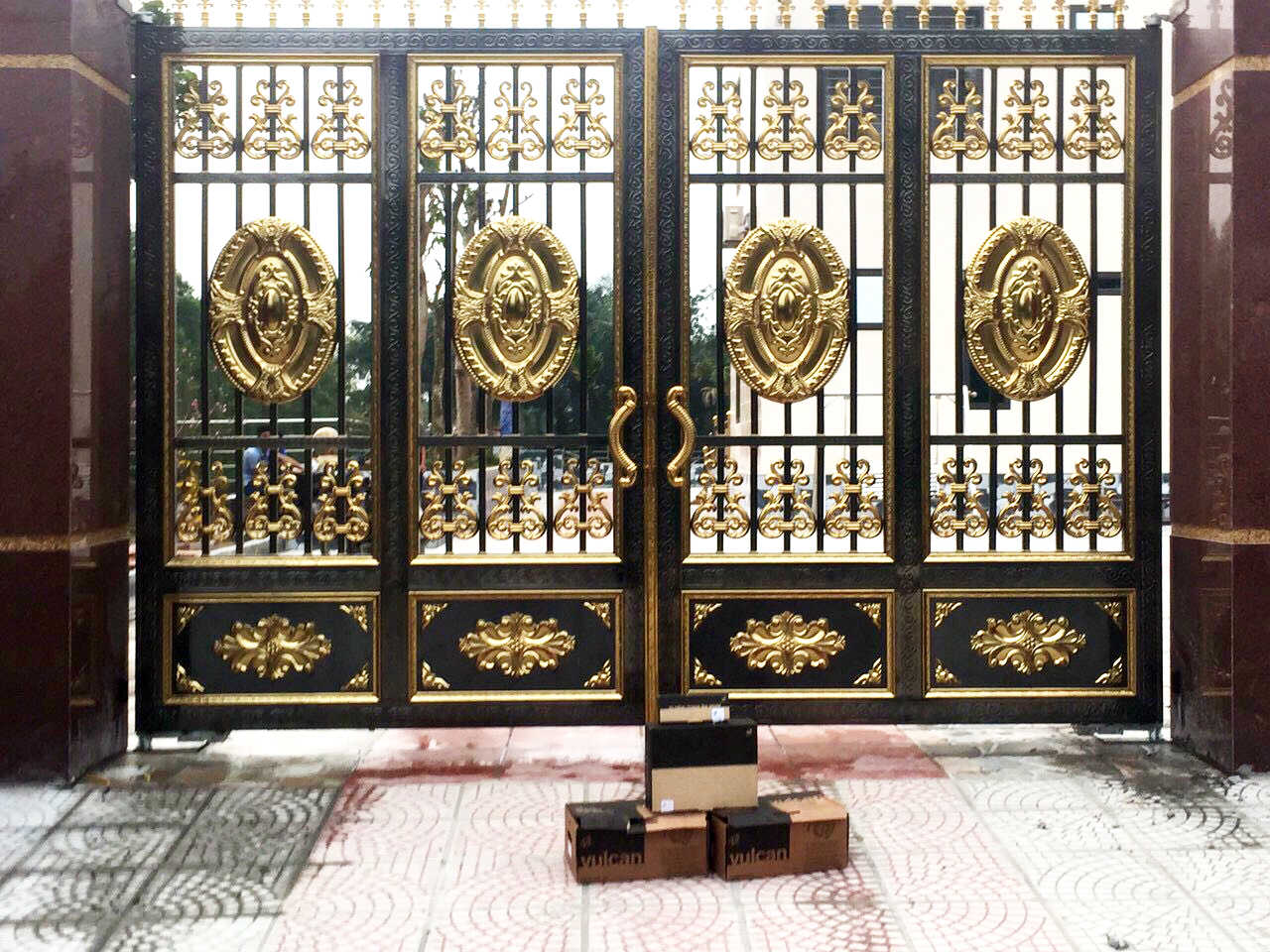 lắp đặt mô tơ cổng âm sàn
