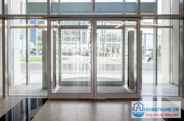 Chọn RobotHome khi lắp cửa mở tự động tại thành phố Hồ Chí Minh
