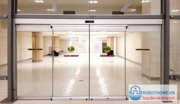 Thiết bị tự động đóng cửa - Giải pháp cho không gian sống sang trọng, hiện đại
